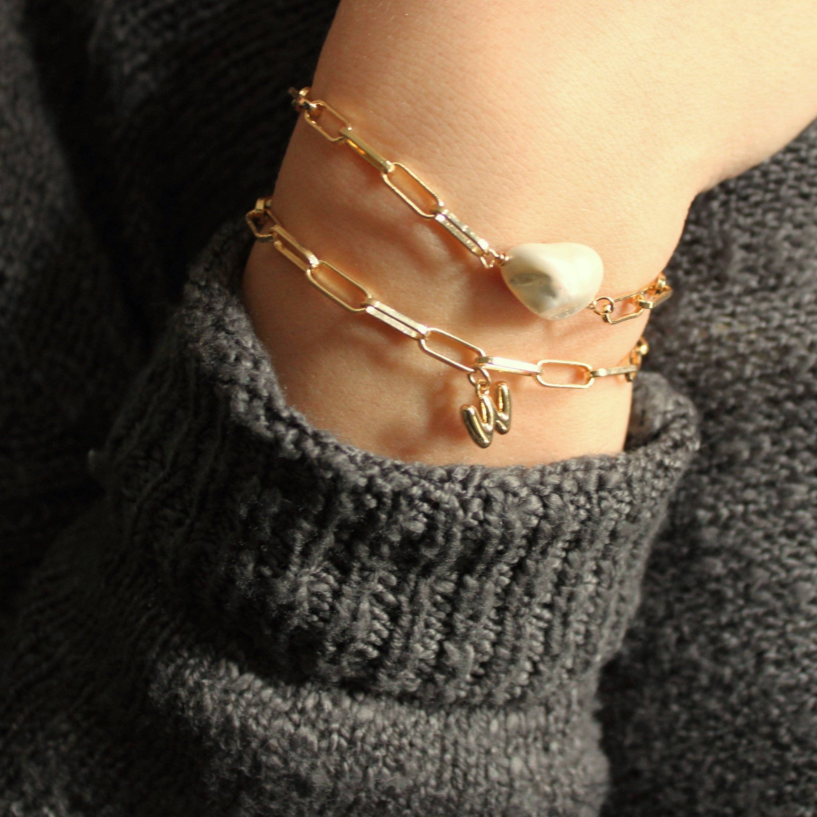 Mother of Pearl Bracelet: 7.0 inch