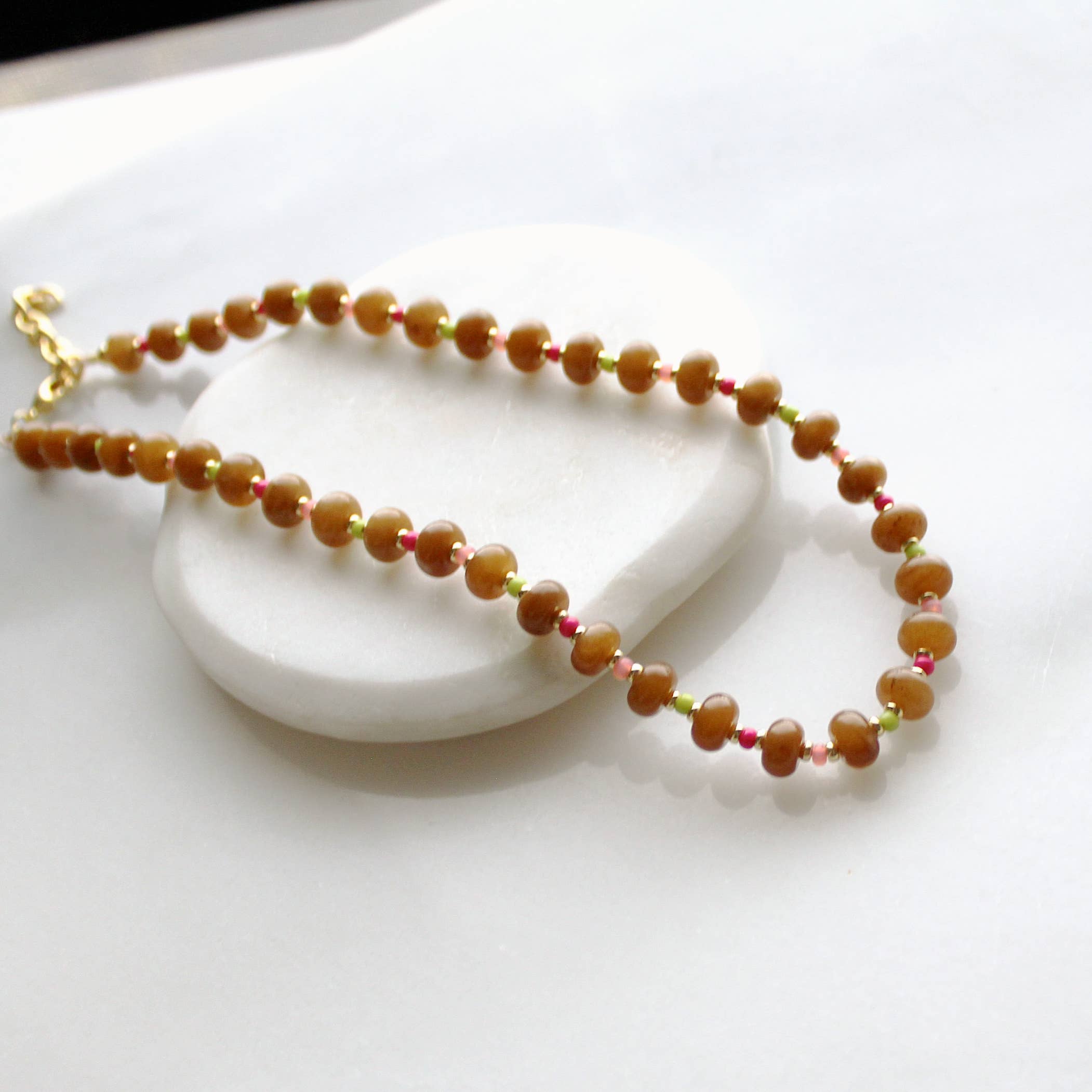 Saddle Stone Candy Necklace: Light Brown